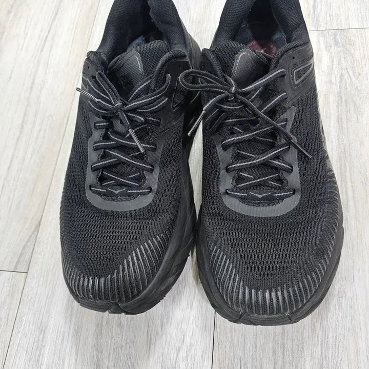 [BUNJANG] Hoka One One Bondi 7 Wide Black Sneakers / 호카오네오네 본디7 와이드 올블랙 운동화 265