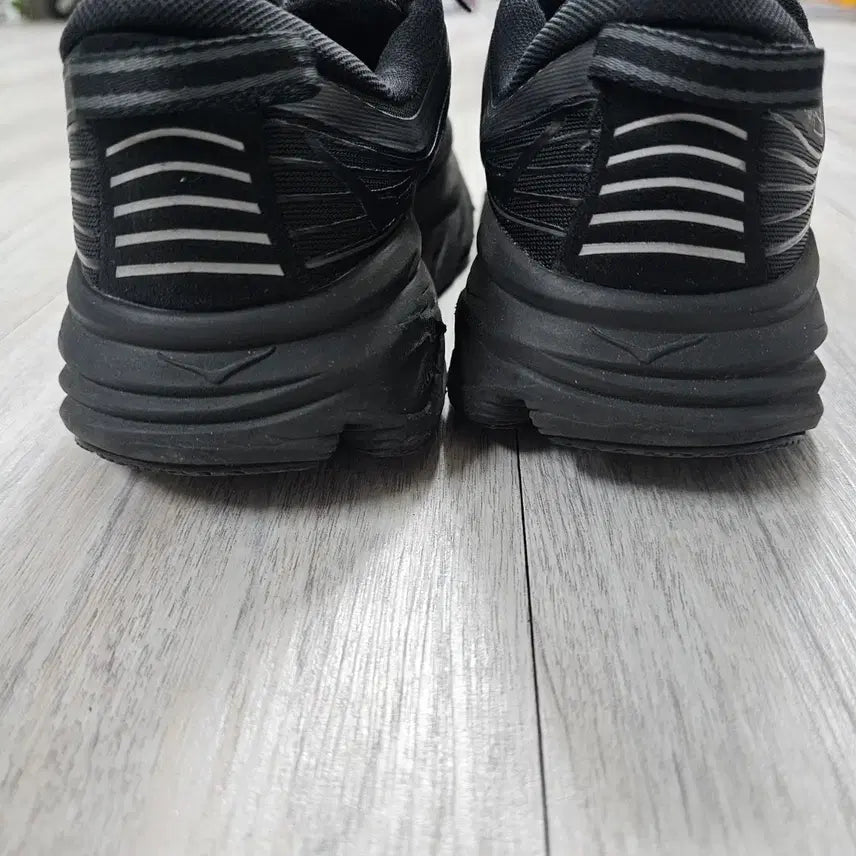 [BUNJANG] Hoka One One Bondi 7 Wide Black Sneakers / 호카오네오네 본디7 와이드 올블랙 운동화 265