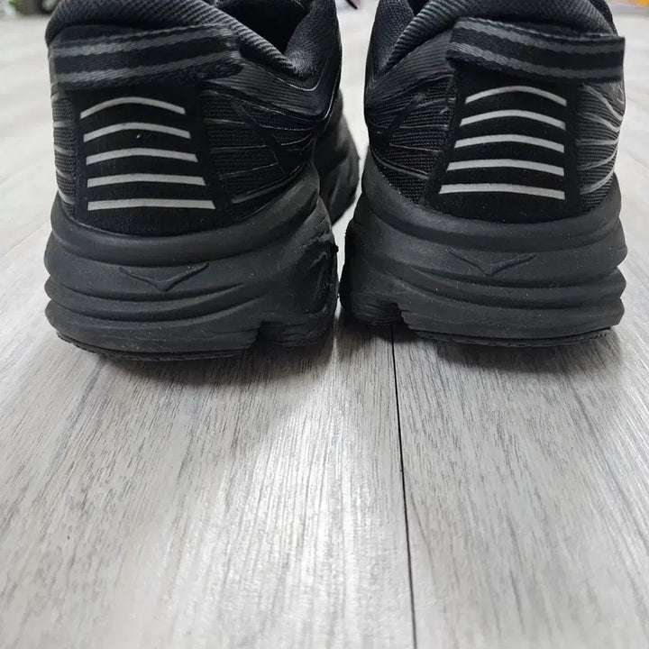 [BUNJANG] Hoka One One Bondi 7 Wide Black Sneakers / 호카오네오네 본디7 와이드 올블랙 운동화 265