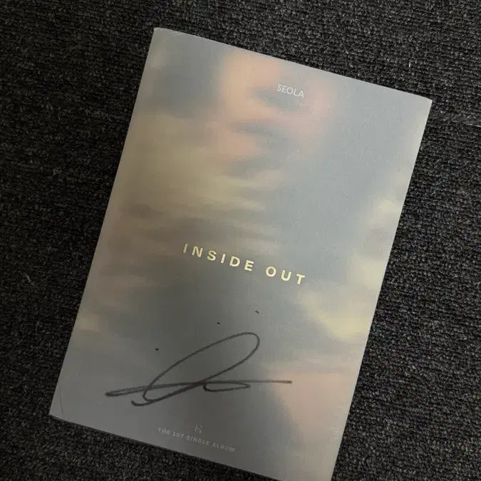 [BUNJANG] WJSN SeolA INSIDE OUT Signed Album / 우주소녀 설아 &