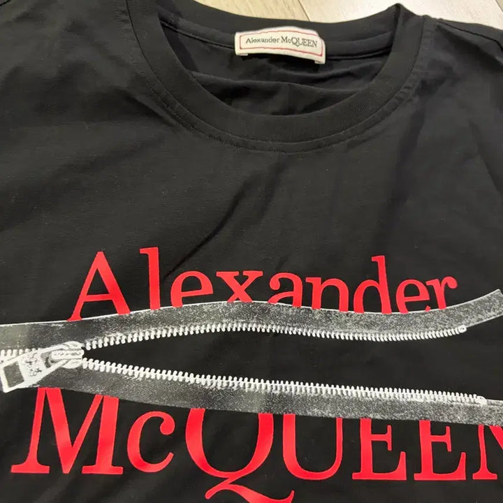 [BUNJANG] Alexander McQueen Black Zipper Short Sleeve T-Shirt / 알렉산더 맥퀸 블랙 지퍼 반팔 티셔츠