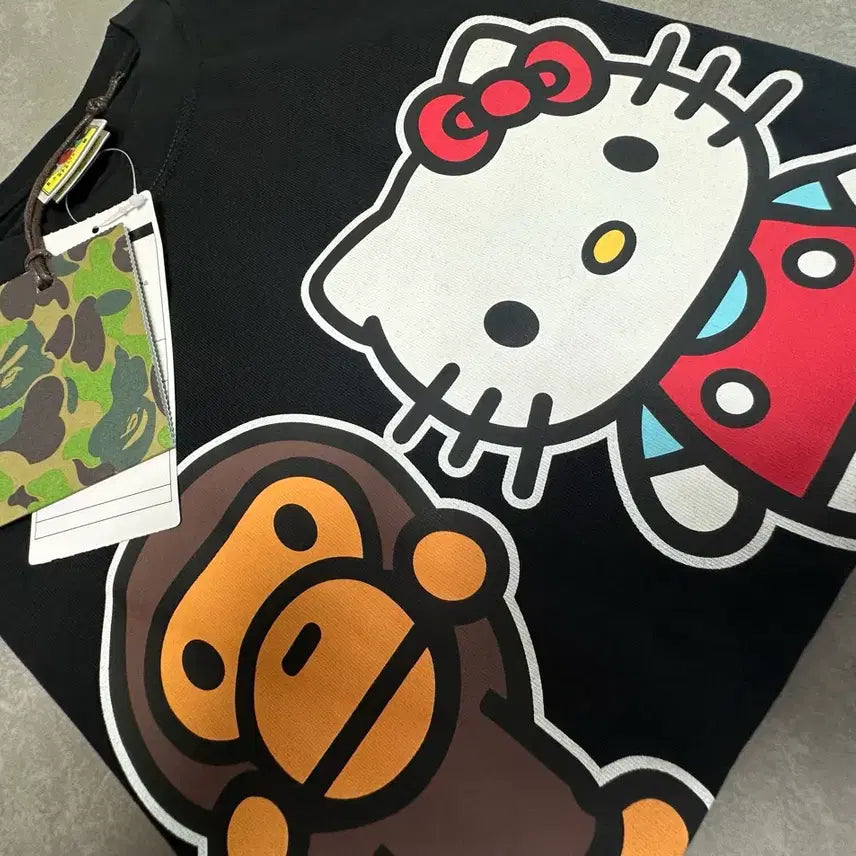 [BUNJANG] BAPE Hello Kitty Collaboration T-shirt Black S / 베이프 X 헬로키티 콜라보 티셔츠 블랙 S