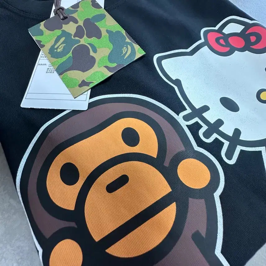 [BUNJANG] BAPE Hello Kitty Collaboration T-shirt Black S / 베이프 X 헬로키티 콜라보 티셔츠 블랙 S