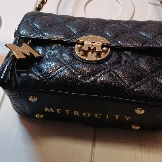 [BUNJANG] Metrocity Chain Bag / 메트로시티 체인 백