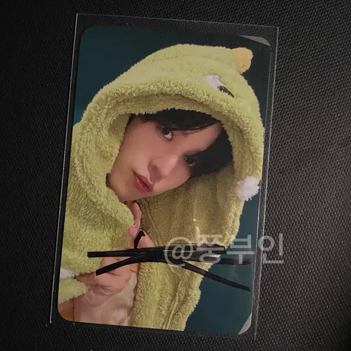 [BUNJANG] ATEEZ Yunho Signed Photocard / 에이티즈 윤호 싸인 포카