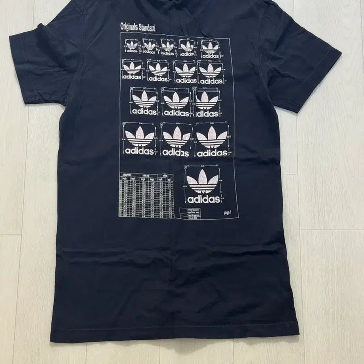 [BUNJANG] Adidas Black Logo Short Sleeve T-Shirt / 아디다스 블랙 로고 반팔 티셔츠