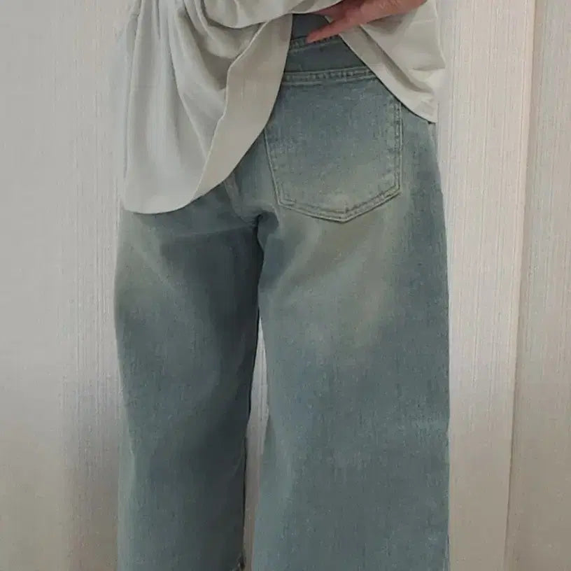 [BUNJANG] Light Wash 8-Length Wide Denim Cropped Pants / 8부 연청 와이드 데님 / 버뮤다 청반바지 봄 여름 크롭 팬츠 와이드