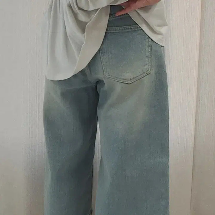 [BUNJANG] Light Wash 8-Length Wide Denim Cropped Pants / 8부 연청 와이드 데님 / 버뮤다 청반바지 봄 여름 크롭 팬츠 와이드