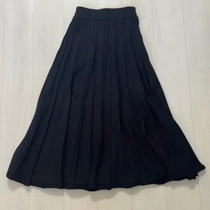 [BUNJANG] Black Pleated Long Skirt / 블랙 플리츠 롱 스커트
