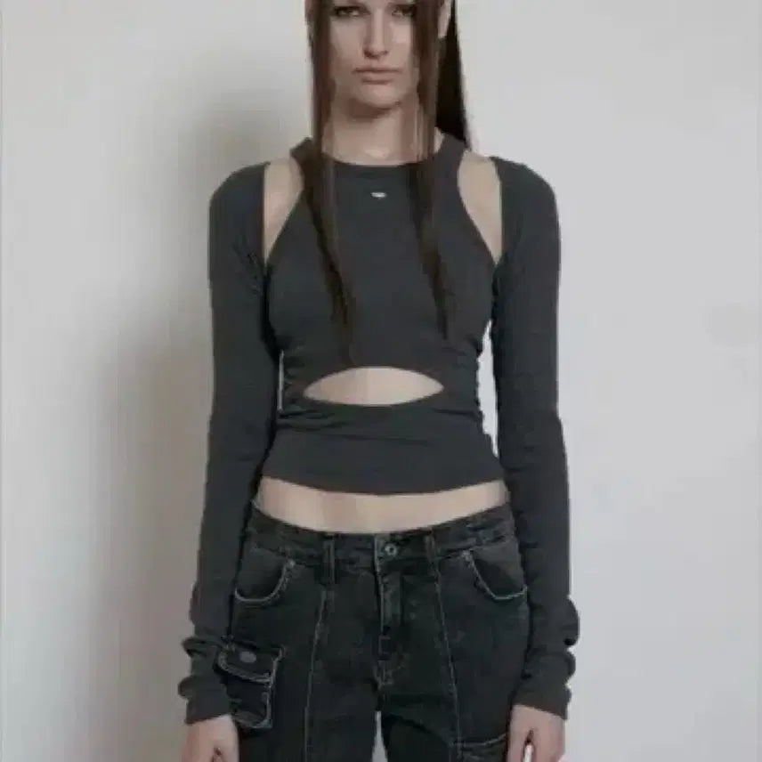 [BUNJANG] Bohemian Seoul Cutout Ribbed Top / 보헤미안서울 컷아웃 리브드 탑 차콜