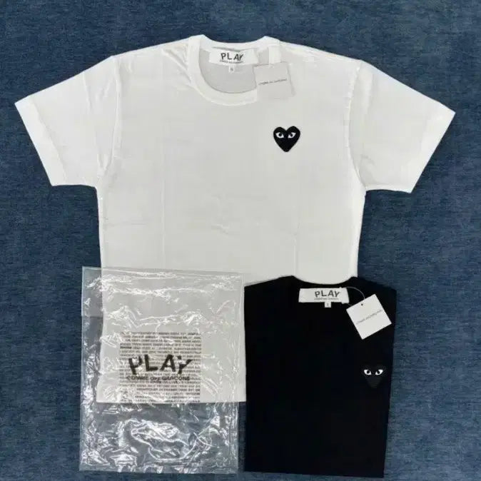 [BUNJANG] Comme des Garçons Blackheart Patch Short Sleeve T-Shirt / 무료배송/정품) 꼼데 가르송 반팔 , 블랙 화이트
