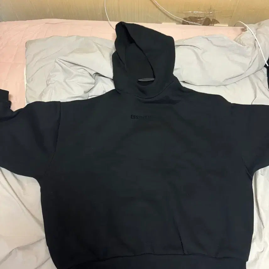 [BUNJANG] Essential Hoodie M - Black / 에센셜 후드티 m