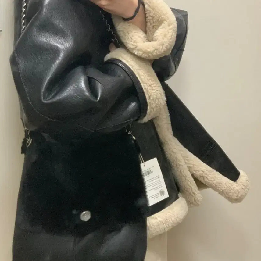 [BUNJANG] Minitmute Pebble Bag - Black Handbag / 미닛뮤트 페블백