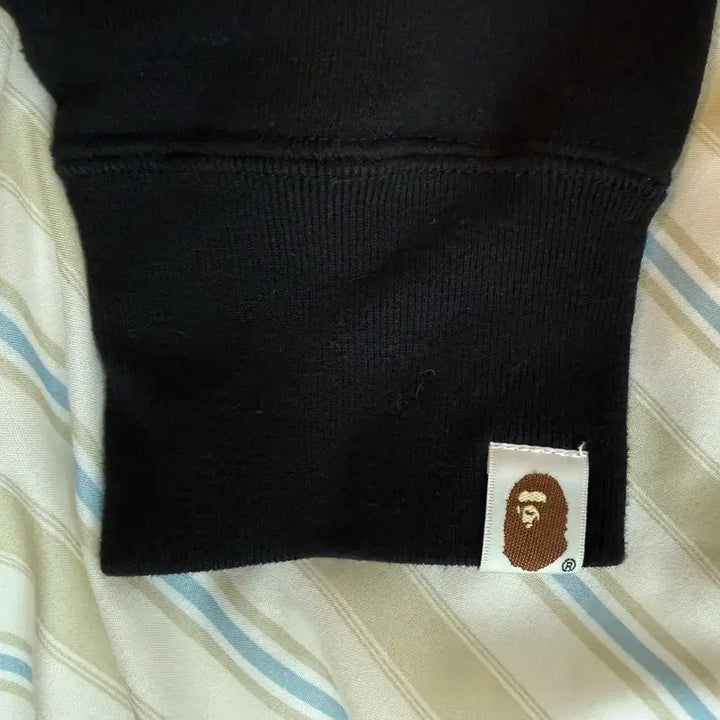 [SOLD OUT] 베이프(BAPE) 칼리지 로고 후드집업 블랙 XL