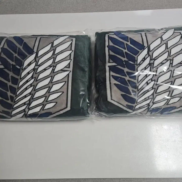 [BUNJANG] Frank Burger Attack on Titan Survey Corps Cape Blanket / 프랭크버거 진격의거인 조사병단 망토 담요