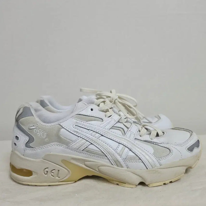 [BUNJANG] Asics Gel Kayano 5 OG Sneakers (Size 265) / 265아식스 젤 카야노5 OG  -740