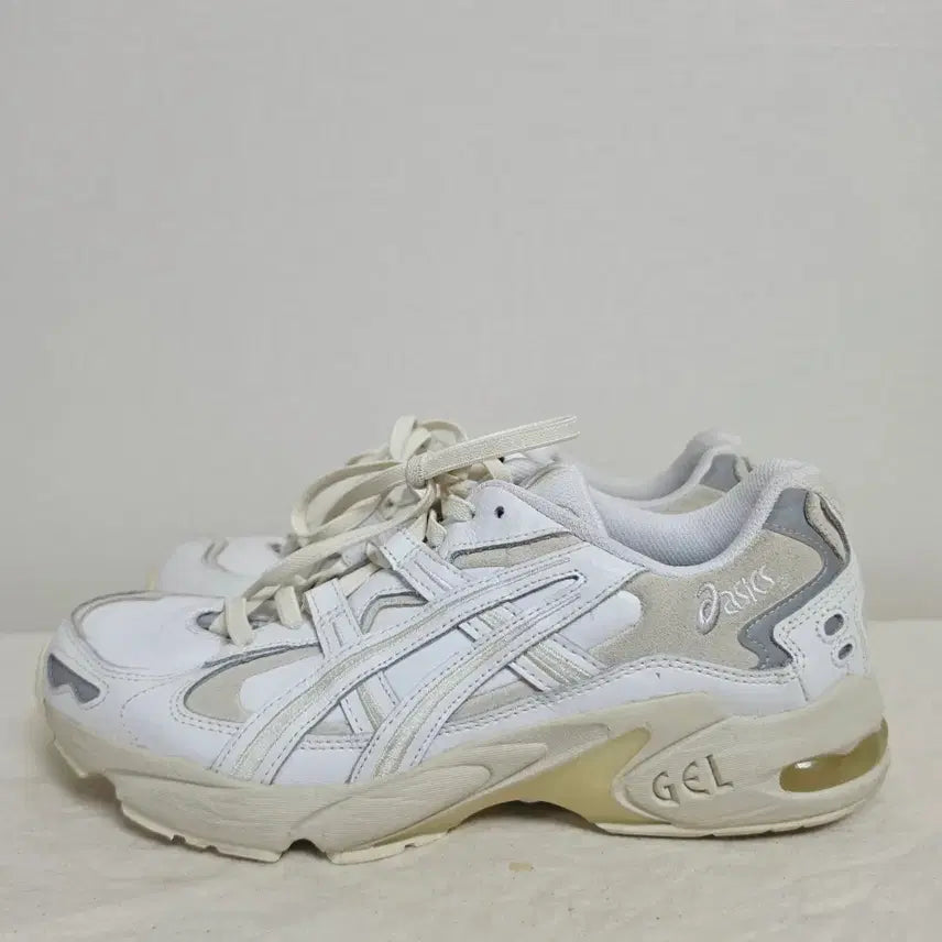 [BUNJANG] Asics Gel Kayano 5 OG Sneakers (Size 265) / 265아식스 젤 카야노5 OG  -740