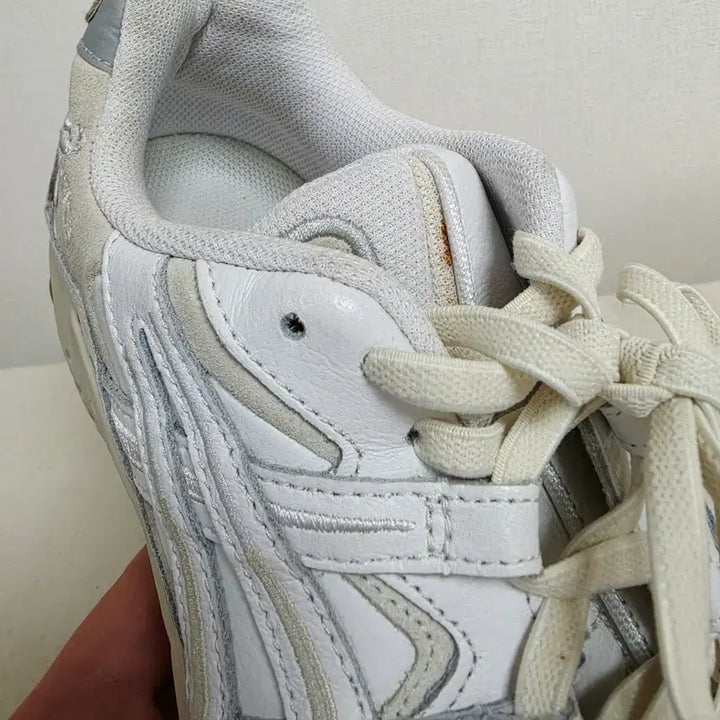 [BUNJANG] Asics Gel Kayano 5 OG Sneakers (Size 265) / 265아식스 젤 카야노5 OG  -740