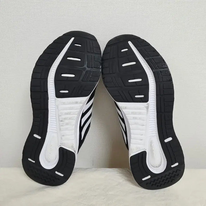 [SOLD OUT] 235아디다스 갤럭시5 런닝화  -745