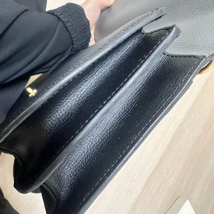 [SOLD OUT] 드메리엘 숄더백