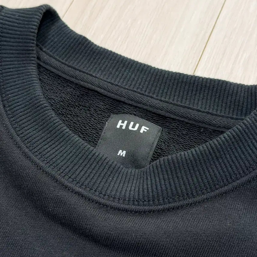 [BUNJANG] HUF Logo Crewneck Black / HUF(허프) 로고 맨투맨 블랙