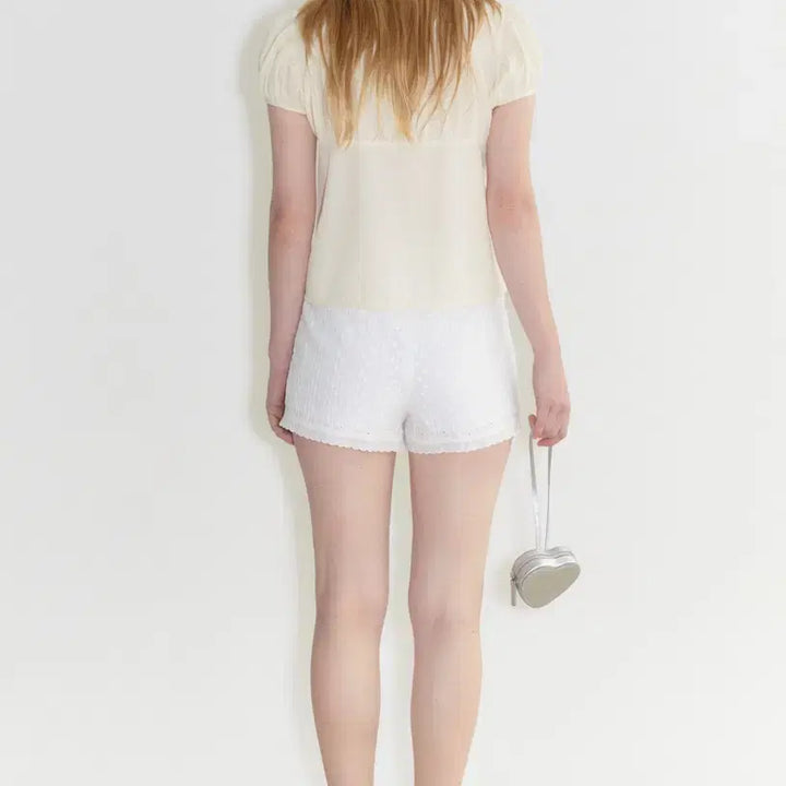 [SOLD OUT] 시눈 SHIRRING PUFF셔링퍼프 버튼 반팔블라우스 버터아이보리