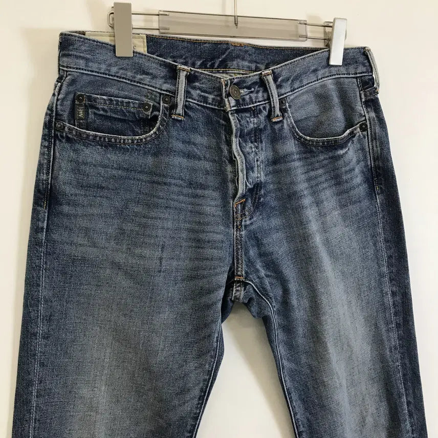 [BUNJANG] Abercrombie &amp; Fitch Classic Straight Jeans / 아베크롬비 USA 클래식스트레이트 청바지 [31x30]