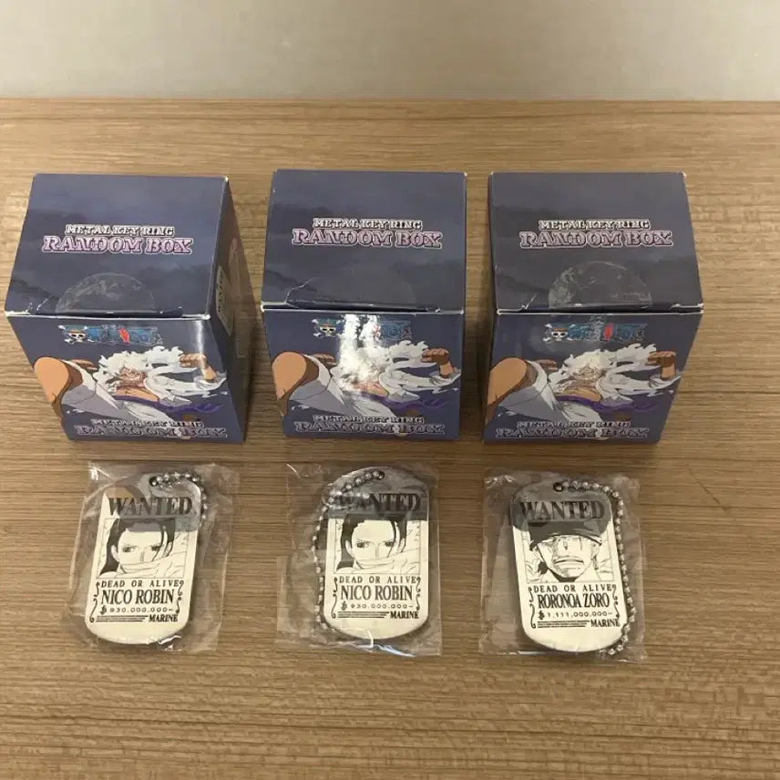[BUNJANG] One Piece Zoro Robin Metal Keyring / 원피스 메탈키링 조로 로빈