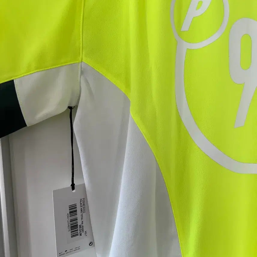 [BUNJANG] Palace X Nike Total 90 T-shirt / 팔라스 X 나이키 콜라보 90 티셔츠 형광 새승품