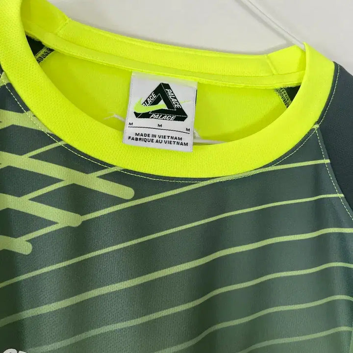 [BUNJANG] Palace X Nike Total 90 T-shirt / 팔라스 X 나이키 콜라보 90 티셔츠 형광 새승품