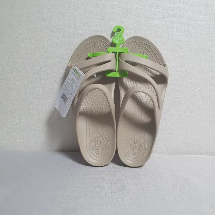 [SOLD OUT] 크록스 카디 2 스트랩 샌들 W7 240mm 베이지 새상품