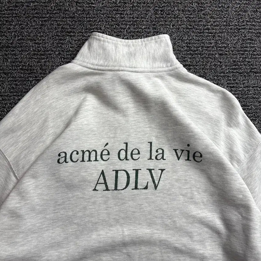 [BUNJANG] Acme De La Vie Big Logo Half Zip Sweatshirt / 아크메드라비 빅로고 스웻 반집업 3762