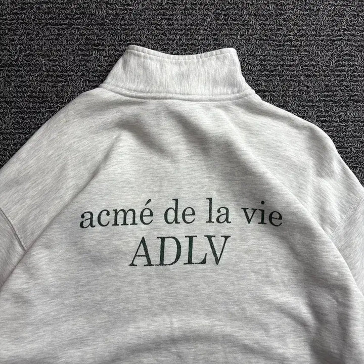 [BUNJANG] Acme De La Vie Big Logo Half Zip Sweatshirt / 아크메드라비 빅로고 스웻 반집업 3762