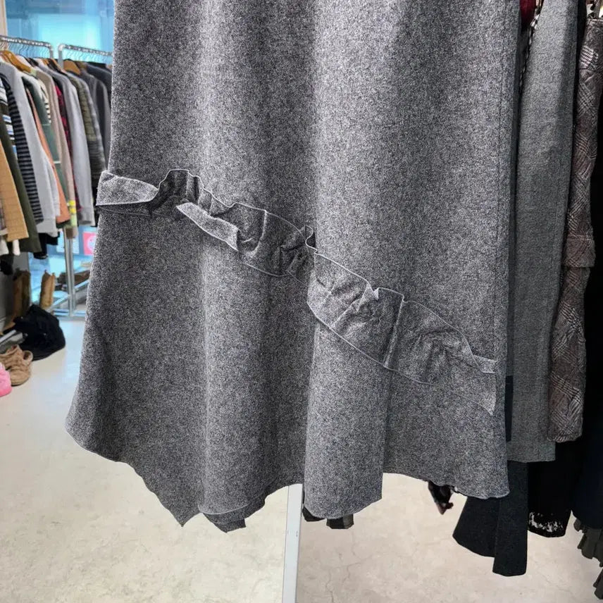 [BUNJANG] SENSEO UNICO Asymmetric Wool Skirt / 센소유니코 비대칭 울 스커트