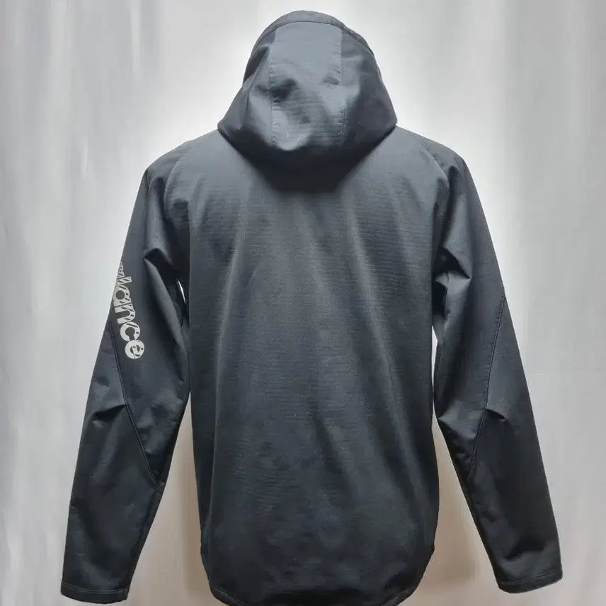 [SOLD OUT] 뉴발란스 남성 후드 바람막이