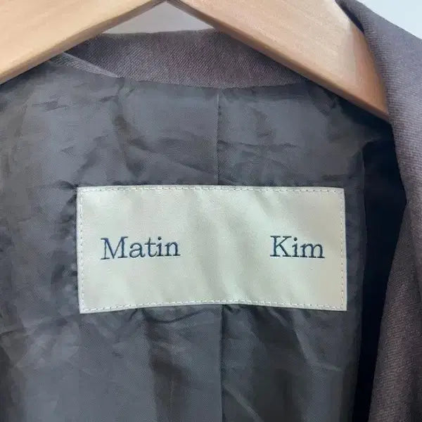 [SOLD OUT] 프리 간절기 봄 코트 마뗑킴 싱글 벨티드 롱 트렌치 코트 브라운