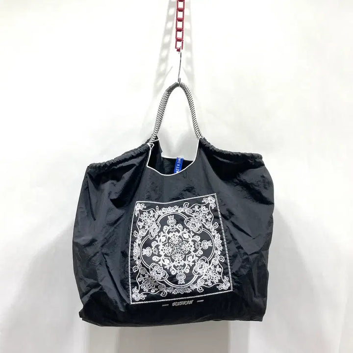 [SOLD OUT] MZTKIN 자수 쇼퍼백 가방 블랙 중고장터 영구제