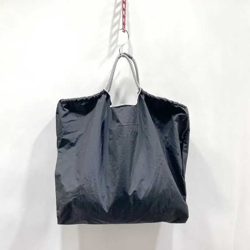 [SOLD OUT] MZTKIN 자수 쇼퍼백 가방 블랙 중고장터 영구제
