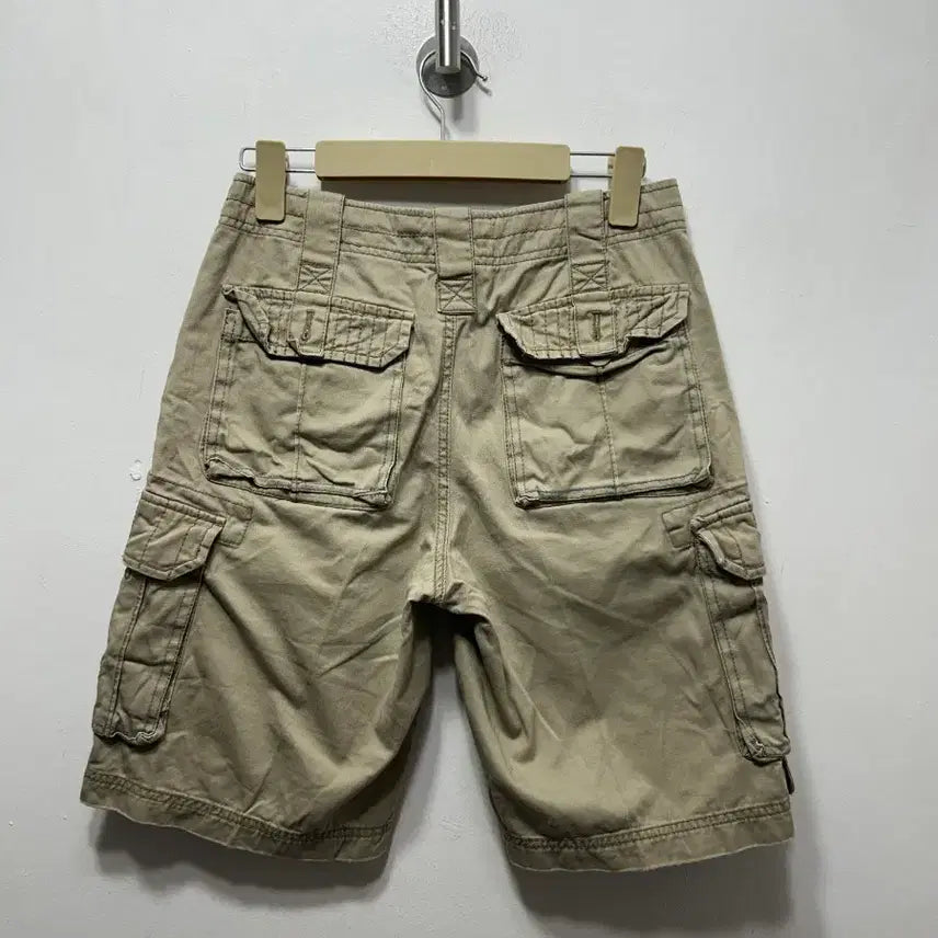 [SOLD OUT] 카키색 카고 반바지 70