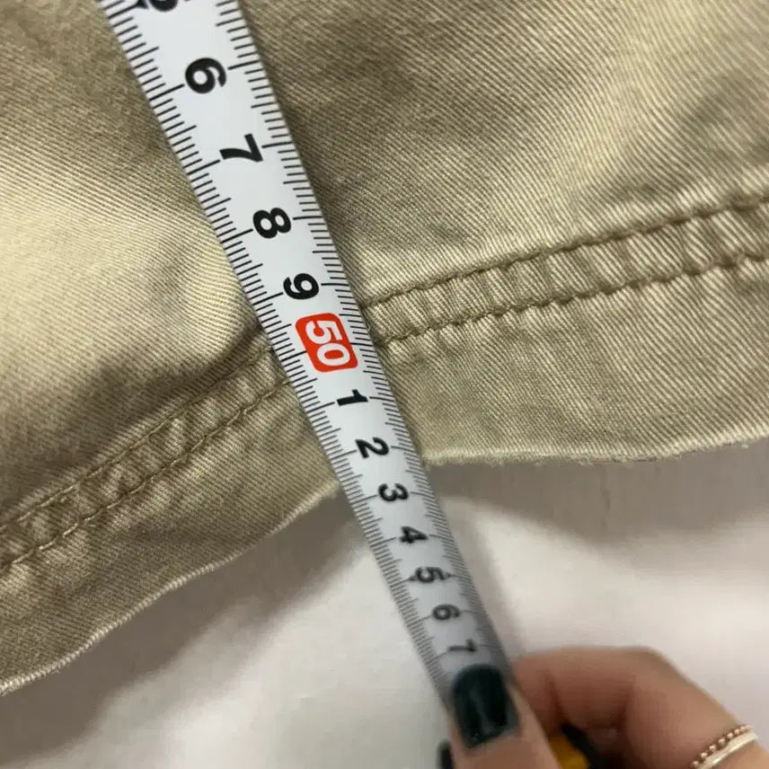 [SOLD OUT] 카키색 카고 반바지 70