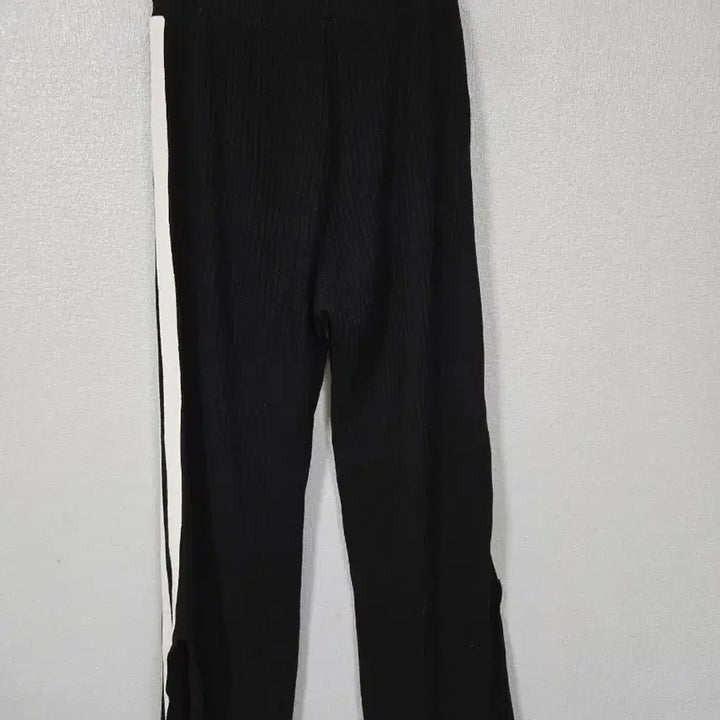 [BUNJANG] Black Side Line Knit Pants / 블랙 사이드라인 니트 팬츠 55~66