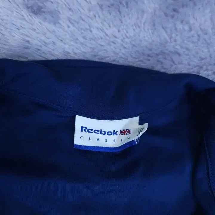 [BUNJANG] Reebok Zip-up Jacket (Size 100) / 100 리복 집업 자켓 | A