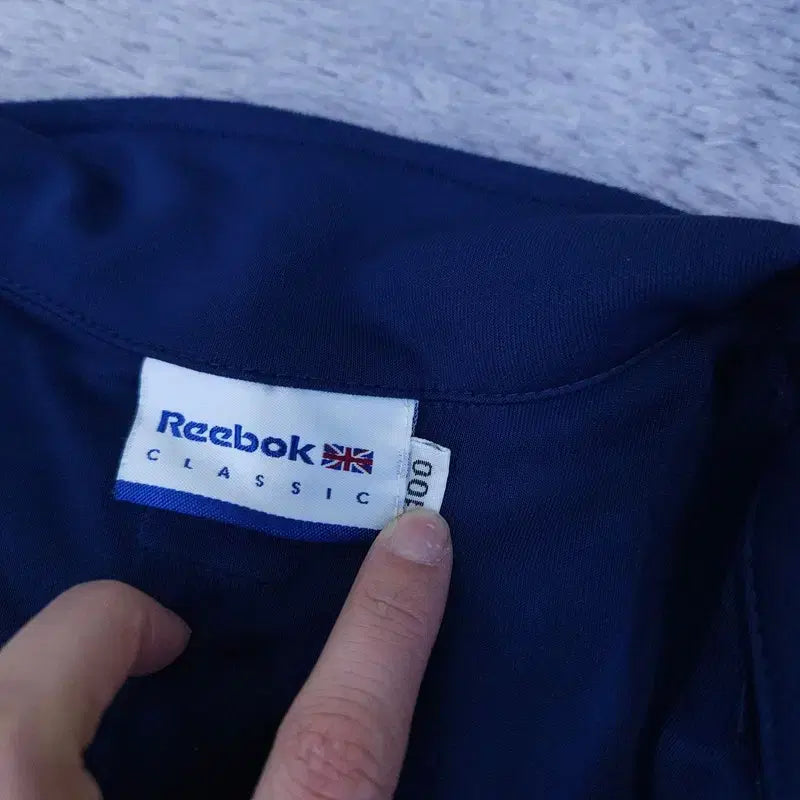 [BUNJANG] Reebok Zip-up Jacket (Size 100) / 100 리복 집업 자켓 | A