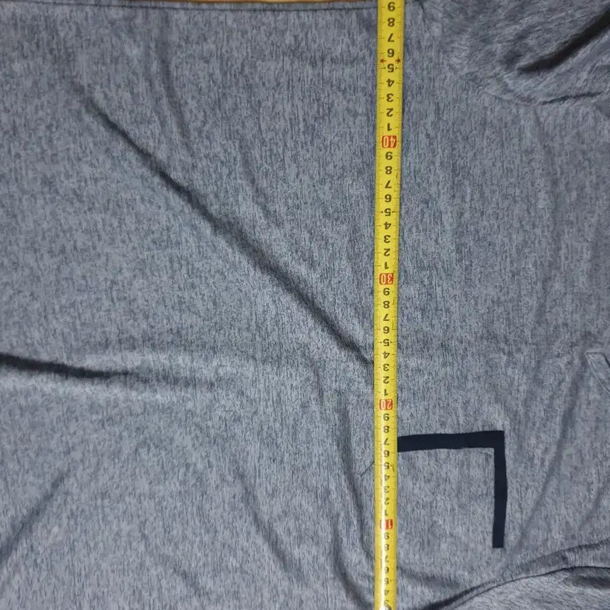 [BUNJANG] Functional Short Sleeve T-shirt (Size 100) / 중고 a급 기능성 반팔티 100 키170~175 사진보다 연한색