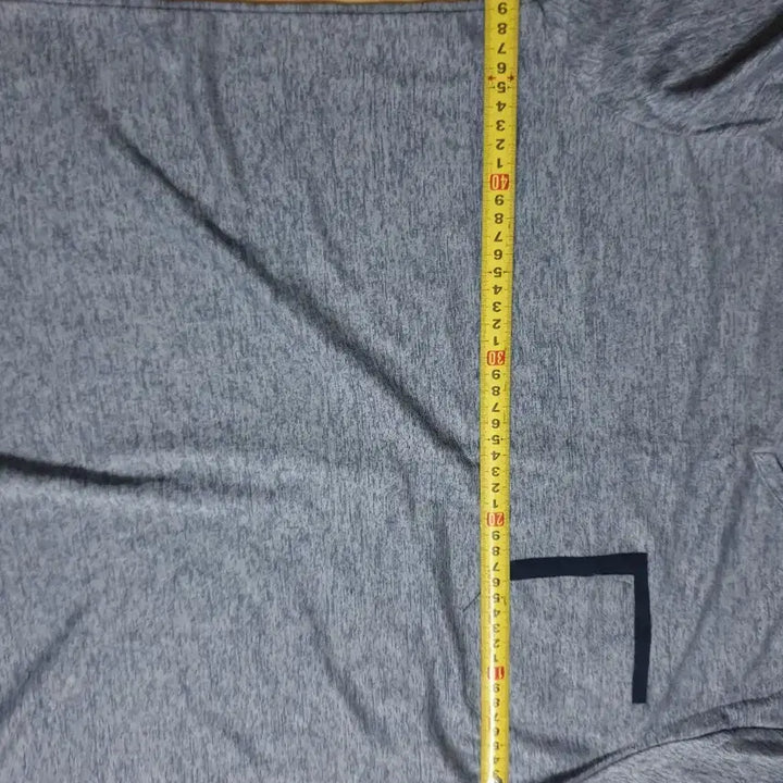 [BUNJANG] Functional Short Sleeve T-shirt (Size 100) / 중고 a급 기능성 반팔티 100 키170~175 사진보다 연한색