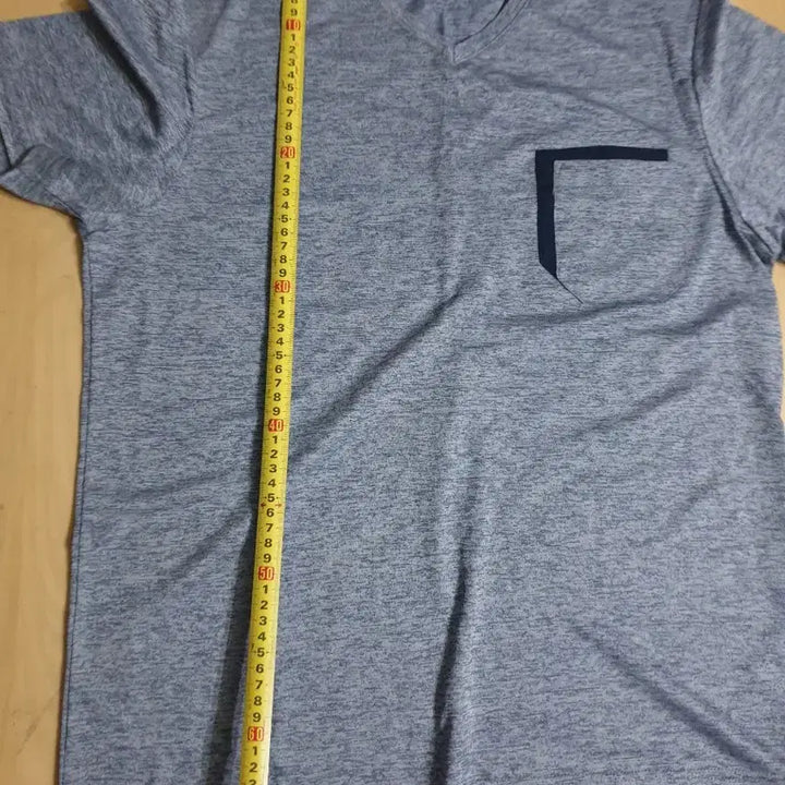 [BUNJANG] Functional Short Sleeve T-shirt (Size 100) / 중고 a급 기능성 반팔티 100 키170~175 사진보다 연한색