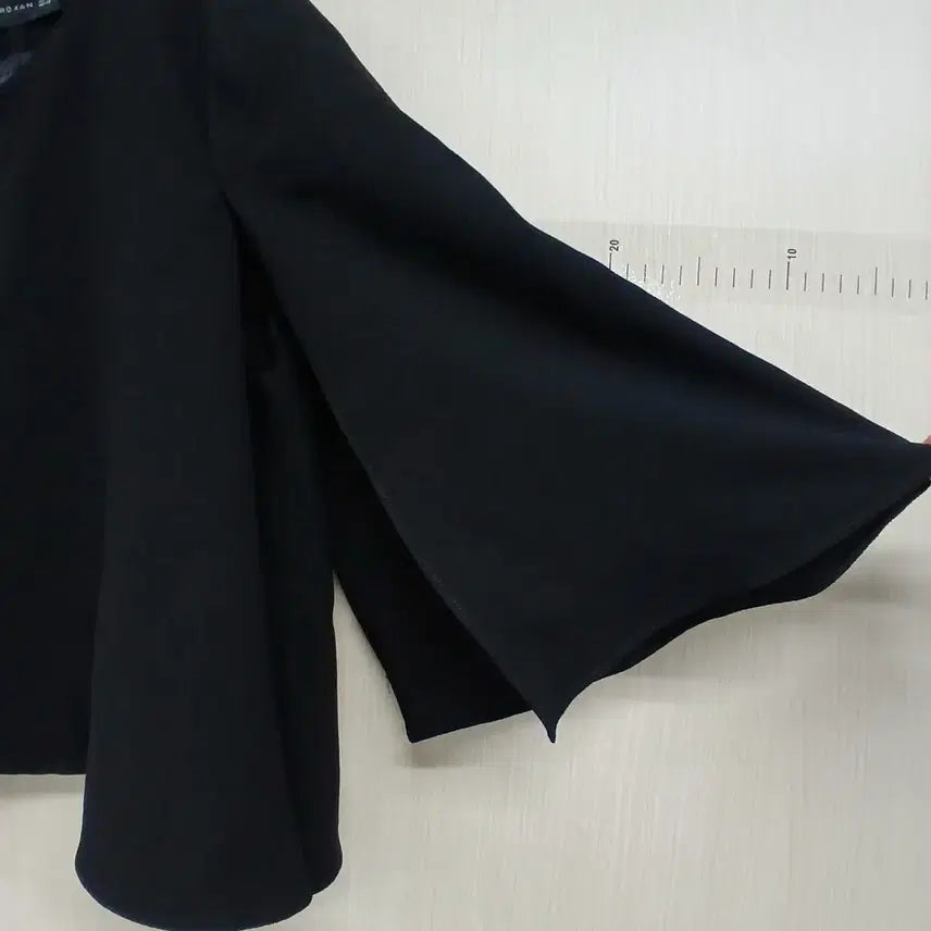 [BUNJANG] ZARA Women Black Cape Blouse / 자라 우먼 블랙 케이프 블라우스