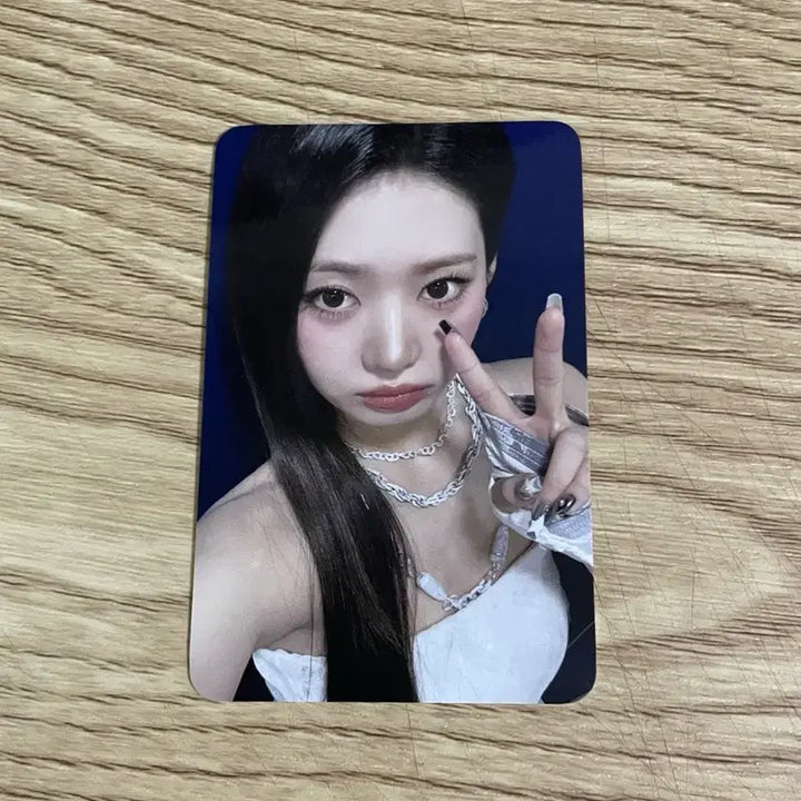 [BUNJANG] BABYMONSTER Rora Photocard / 베이비몬스터 2주년 로라 포토카드