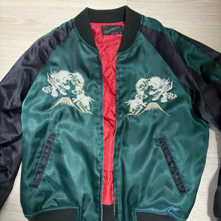 [BUNJANG] Hoshihime Dragon Embroidery Souvenir Jacket / Hoshihime 호시히메 용 자수 스카쟌 점퍼 95~100