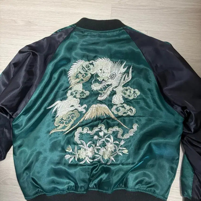 [BUNJANG] Hoshihime Dragon Embroidery Souvenir Jacket / Hoshihime 호시히메 용 자수 스카쟌 점퍼 95~100